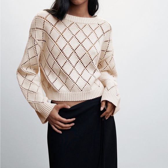 ✨LIKE NEW✨ Mango Aleta Cotton cropped openwork sweater - Picture 2 of 15